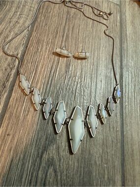 Kendra Scott Berniece Necklace and matching earrings set